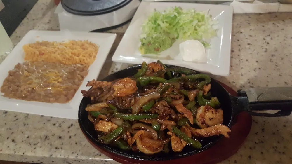 Chicken Fajita Salad